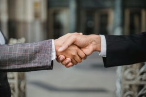 ¿Cómo funciona un Fideicomiso?